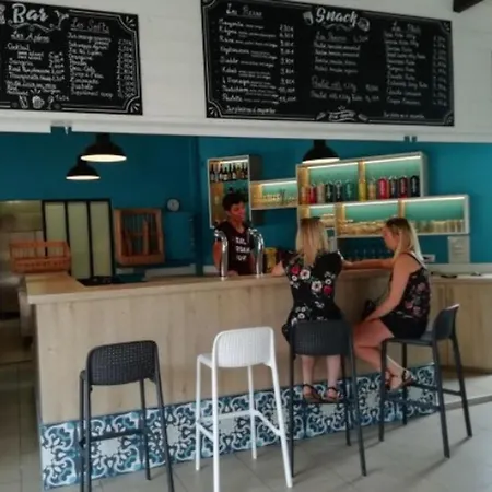 Premium Avec Terrasse - 3 - Api-1-52-907 *