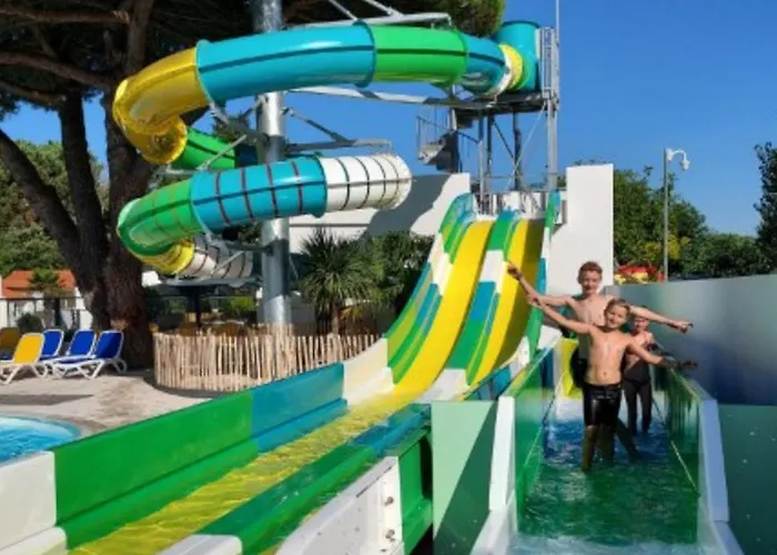 Parque de Campismo Premium Avec Terrasse - 3 - Api-1-52-907